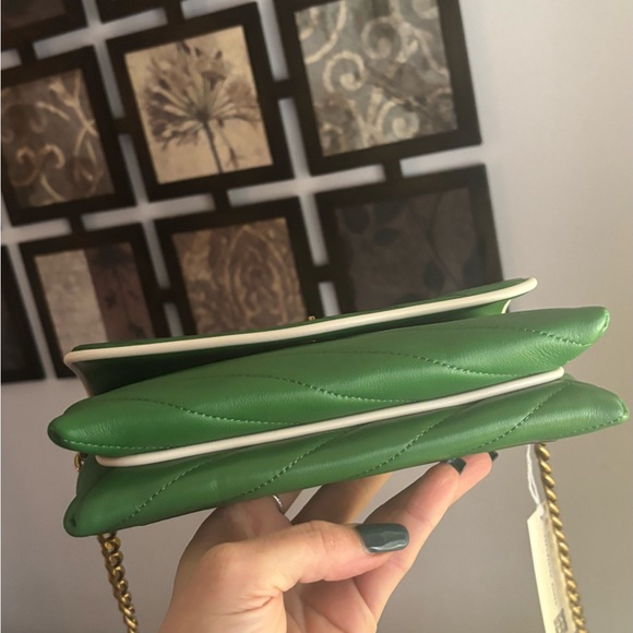 Authentic TORY BURCH Nappa quilting leather turnkock logo closure crossbody - Picture 14 of 16